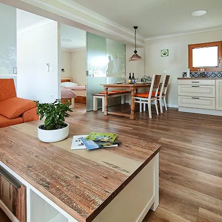 Virida, App Leopold Iii Vikendica