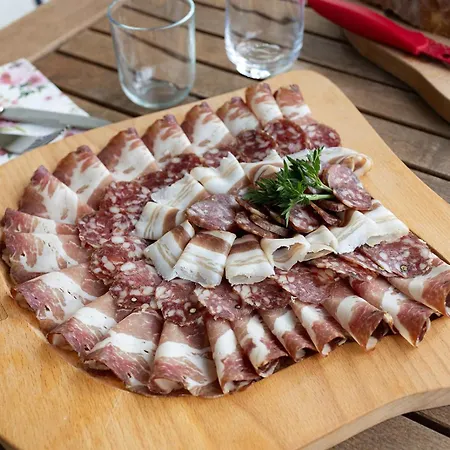 Virida, App Leopold Iii Vikendica Ivancna Gorica