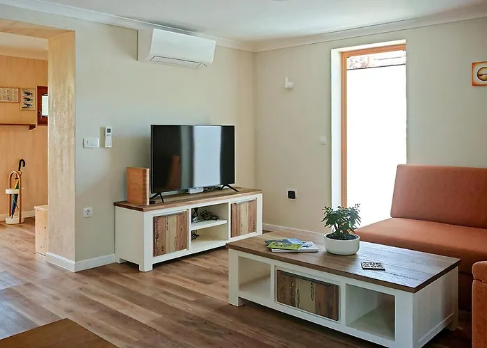 Virida, App Leopold Iii Casa de Férias Ivancna Gorica